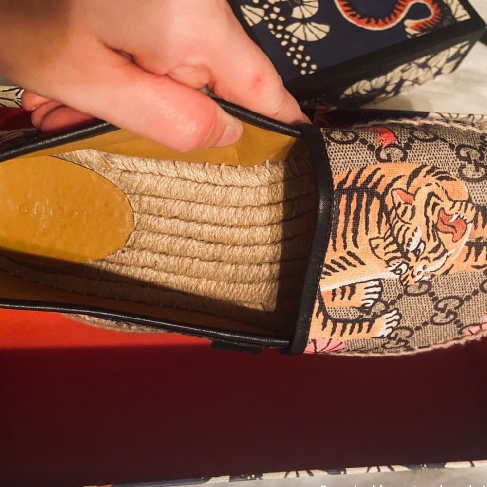Gucci Tiger Bengal Gg Coated Canvas Espadrille Loafer Flats, good condition!